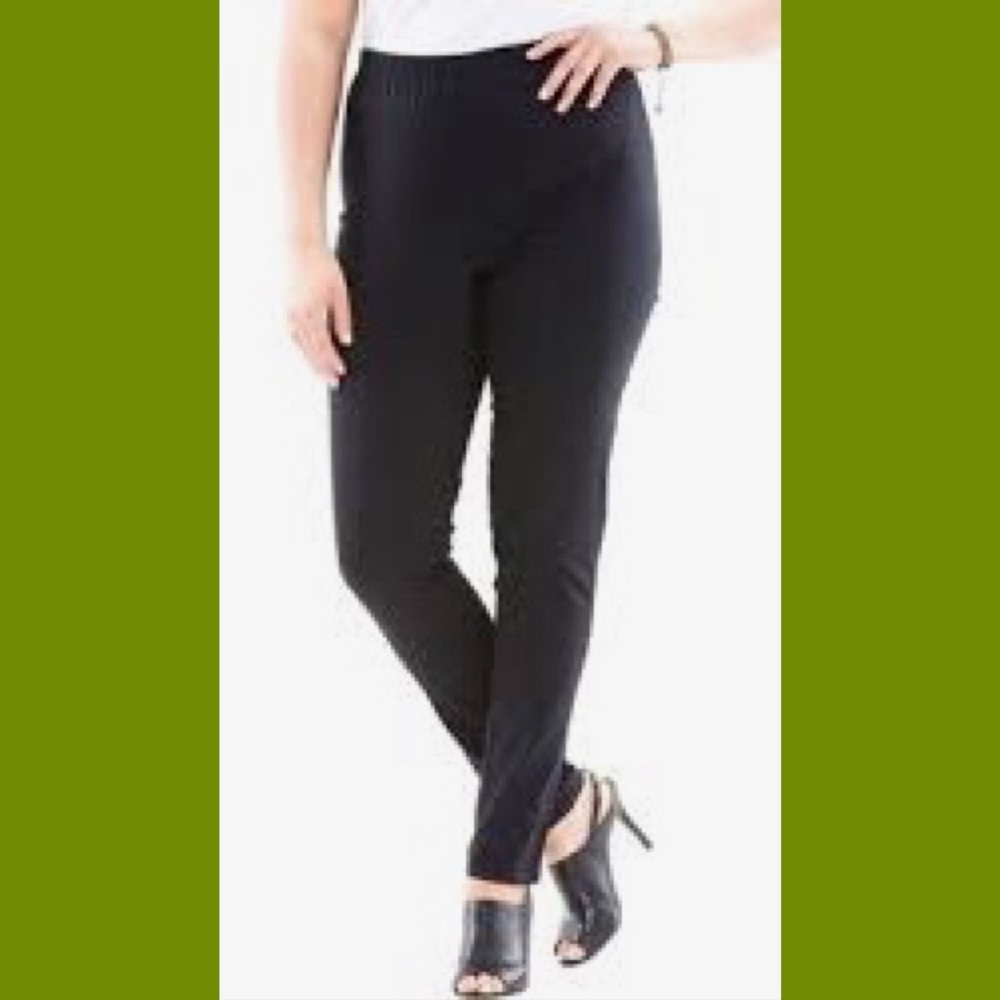 Denim 24/7 • Plus Size Petite Pull-on Skinny Jean
